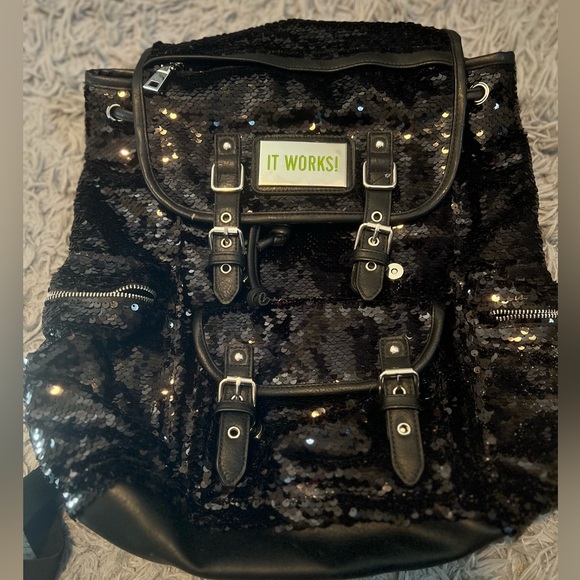 ItWorks black sequin backpack - Picture 1 of 5